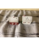 vintage wintery barns christmas salt and pepper shakers - $239.97 MXN