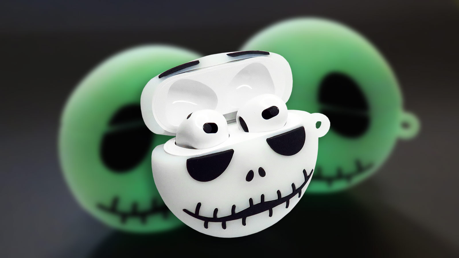 Fun Luminous Glows in the Dark Skull AirPod 2nd/3rdGen/Pro Silicone Rubber Case