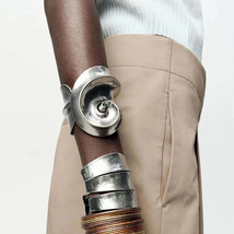 Cocoa Yacht Club Spiral Alloy Vintage Bracelet - $8.00