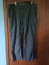 The North Face Horizon Cargo Mens 38 Long Nylon green Hiking Pants - $25.00