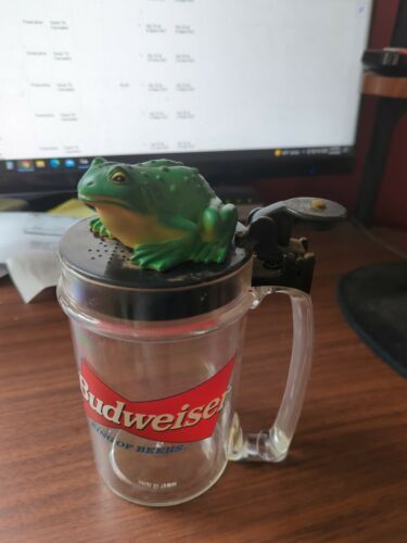 Vintage 1996 Budweiser Beer - &quot;Talking Frog on Lid&quot;  Plastic Mug / Stein... - $7.92