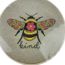Dimensions Bee Kind Learn a Craft Embroidery Kit 6in Hoop #72-76292 - €8,54 EUR