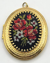 Needlepoint Red Rose Flower on Black Locket Pendent Gold-tone 2&quot; - £15.36 GBP