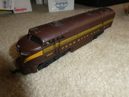 Vintage AHM HO Scale Brown Pennsylvania 9506-A Diesel Locomotive - $44.55