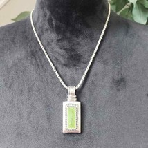 Women&#39;s Green Turquoise Gold Tone Rectangle Hammered Pendant Necklace - £20.10 GBP