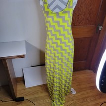 Womans Bar III Tank Knit Maxi Dress Zig zag Pattern Bright Yellow/Taupe Size Med - £17.45 GBP
