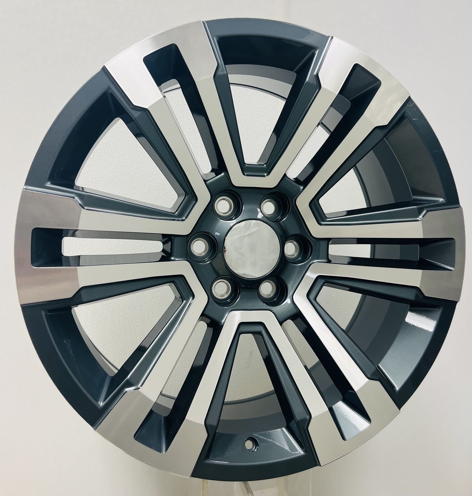 Primary image for Chevy 22" Gunmetal And Machine Denali Style Split Spoke Wheels Silverado Tahoe 