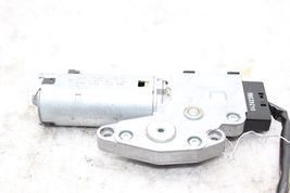02-12 PORSCHE TARGA Sunroof Motor F1367 image 8