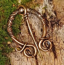 Celtic Bronze Brooch – Hand-Forged Historic Cloak Pin for LARP &amp; Ritual - $378.90 MXN