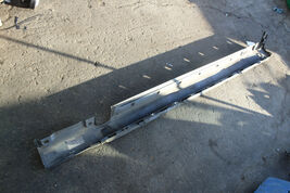 03-06 MERCEDES S500 W220 DRIVER SIDE SKIRT ROCKER PANEL TRIM MOULDING K1736 image 2