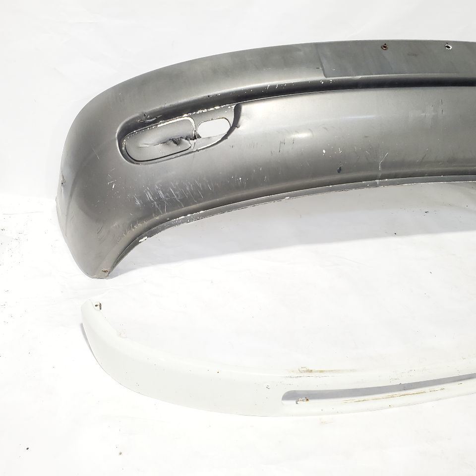 1997 1998 1999 2000 2001 2002 2003 Volkswagen Eurovan Rialta OEM Front Bumper  Item image 4