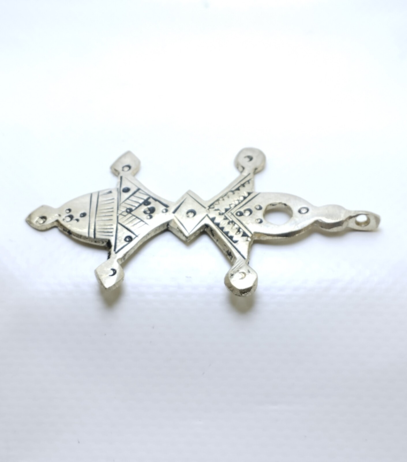 Tuareg Cross Pendant – Handmade Silver Tribal Berber Amulet from Morocco Item image 4