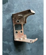 2004 05 Honda Civic Sedan Center Console Rear Bracket Mount - $555.79 MXN
