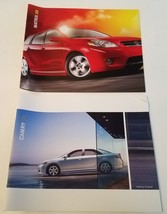 2 Toyota 2008 Brochures Matrix Camry Booklet Lot Full Color - $9.85