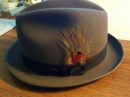 Dobbs Fifth Avenue New York Men&#39;s Fedora Hat Black Feather Size 7 5/8 Vintage - £38.71 GBP