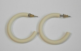 Vintage new old stock 70&#39;s off white cream plastic hoop earrings 1 3/8&quot; ... - £3.99 GBP