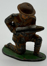 Toy Soldier Lead WWI Infantry Kneeling Carrying a Bomb 1930 Rusted Helmet - £16.85 GBP