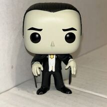 FUNKO POP! Universal Monsters: DRACULA #1152 Walgreens Exclusive B4 - $7.87