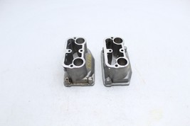 BMW N20B20 ENGINE CYLINDER HEAD SPARK PLUG HOUSING BRACKETS PAIR E5186 image 3