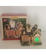 2012 Lemax Lighted Porcelain Hillside School House #25342 Christmas Village - £44.83 GBP