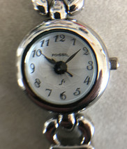 Fossil F2 Silvertone Metal Chain Bezeled Face Womens Wrist Watch - $39.99