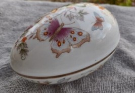 Vintage Avon Porcelain Butterfly Flower Egg Trinket Box 22K Gold Trim Ja... - $40.00