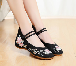 Spring Summer Woman Flat Shoes Vintage Flowers Embroidery Shoes Women Chinese Ol - £22.28 GBP