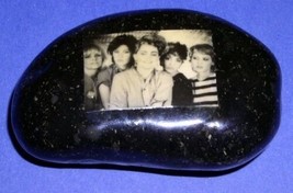 The Go Go&#39;s Paperweight Laminated On A Rock Vintage 1980&#39;s Belinda Carlisle - $24.99