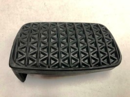 OEM 2017 2018 Buick LaCrosse Brake Pedal Rubber Foot Pad Cover 23316212 - £6.18 GBP