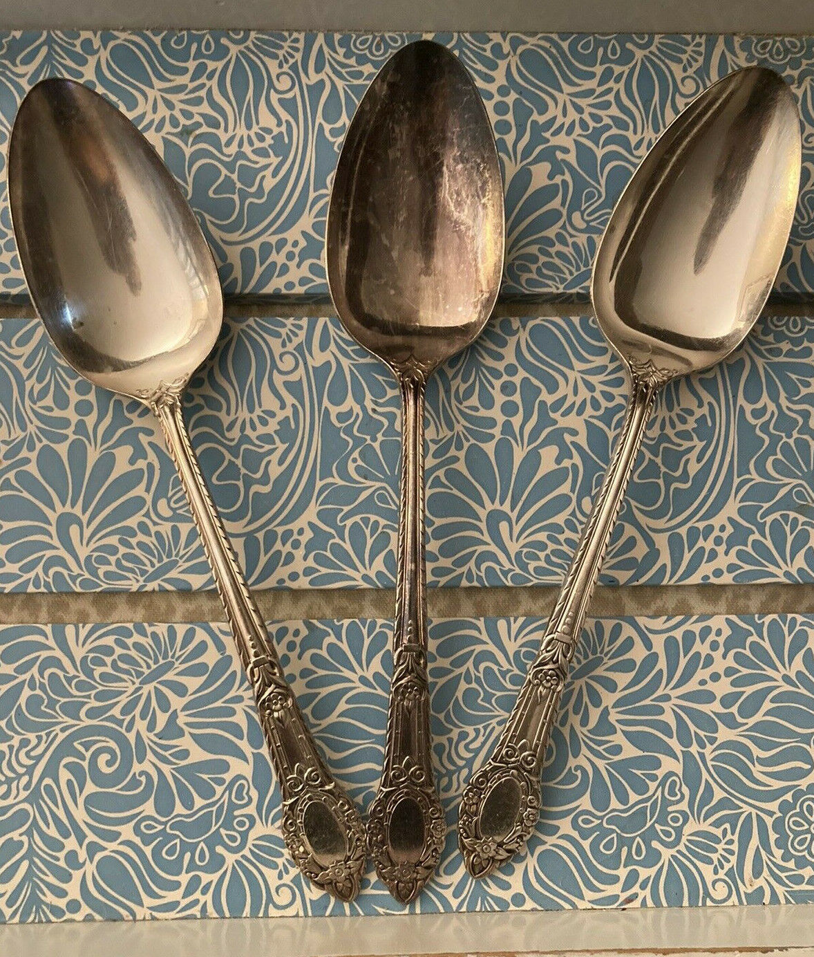 Lot of 3 Oneida Community Silverplate 1938 Rendezvous Old South Serving Spoons - $31.45