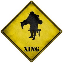 Soldier Carrying Wounded Xing Novelty Mini Metal Crossing Sign MCX-181 - £13.30 GBP