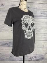 Fifth Sun Skull Tee Shirt Womens M Short Sleeve Crew Neck Cotton Blend Gray - £7.04 GBP