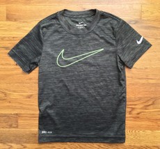 Nike Dri Fit Athletic Cut Boys Black Short Sleeve T-Shirt Tee Shirt 5 6 ... - £19.97 GBP