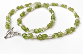 Peridot and Pearl Necklace, August Birthstone Necklace, Peridot Bead Necklace, G - £29.53 GBP