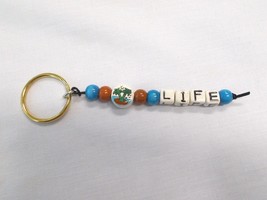 NEW CERAMIC BEADEDSM ROUND DISC PALM TREE ISLAND &amp; LIFE TEXT LETTERS KEY... - $9.75 CAD
