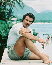 Tom Selleck In Magnum, P.I. 8X10 Color Photo - £7.67 GBP