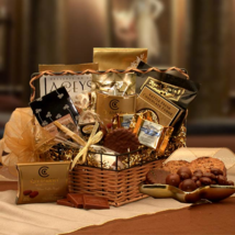 Chocolate Treasures Gourmet Gift Basket - £52.67 GBP