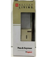 Pass &amp; Seymour Hallway Tamper-Resistant Outlet/Nightlight Ivory - £12.45 GBP