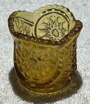 Vintage 1910 Riverside Amber Oneata Toothpick Holder - £3.70 GBP