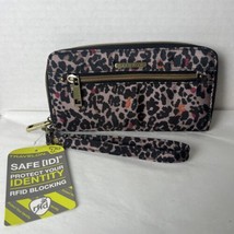 Travelon Cheetah/Leopard Print RFID Zip Around Wrislet Wallet 8&quot; x 4&quot; New W/Tags - £8.80 GBP