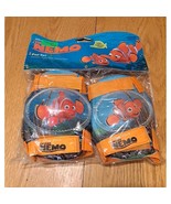 Vintage disney Finding Nemo knee elbow pad set toys r us child ages 5+ new - £11.24 GBP