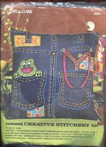 Pillow Kit Coats &amp; Clark Crewel Creative Stitchery Jeans 5824 Frog Sling... - $14.84