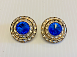 Earrings Clip On Blue Crystal Silver Tone w/ Clear Stones Round 1 Inch Diameter - £14.04 GBP