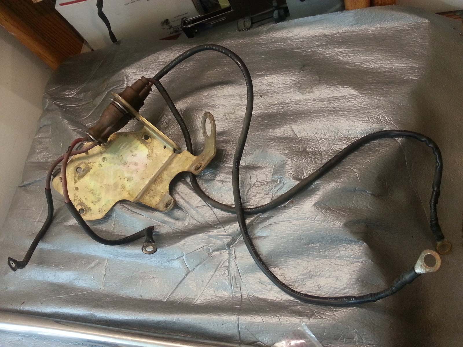 1981-1985 GM Motor V8 5.7L OMC Sterndrive 0910545 Solenoid Starter Brack... - $24.00