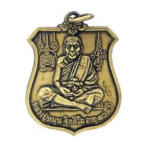 Phra Lp Moon Famous Monk Talisman Thai Amulet Magic Vintage Gold...-
show ori... - £11.16 GBP