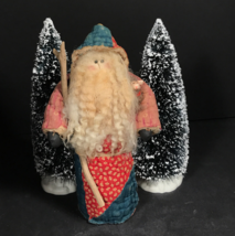 Folk art Santa Christmas decoration, handmade quilted fabric, wood mantle decor - £53.60 GBP