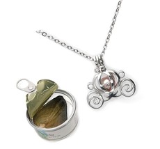Princess Carriage Cultured Pearl Oyster Necklace - £67.35 GBP