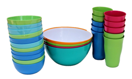 25 LOT THICK HEAVY DUTY PLASTIC PICNIC BOWLS &amp; TUMBLERS BRIGHT COLORS GR... - £17.54 GBP