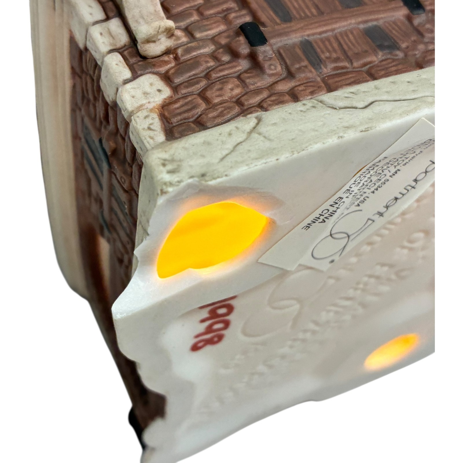 Department 56 Dicken's Village Series The Flat of Ebenezer Scrooge #5587-5 READ! Item image 10