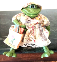 Russ Berrie Country Folks Fergie Frog Shelf Sitter  Beanie Doll Figurine - $12.86